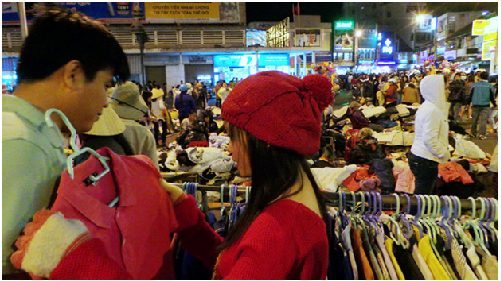 Phiên chợ đông vui, náo nhiệt tại Đà Lạt