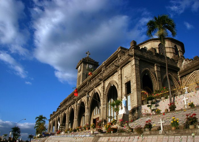 Steinkathedrale-Nha-Trang-2