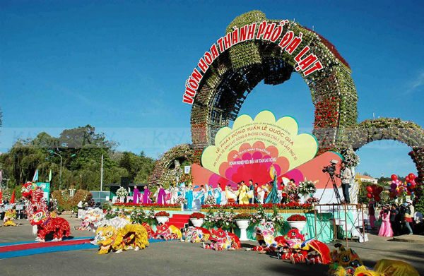 Mỗi chương trình lễ hội hoa Đà Lạt 2015 luôn hứa hẹn đổi mới và đầy màu sắc